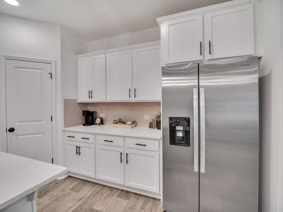 Gorgeous New Townhome/Charlotte! Ngoại thất bức ảnh