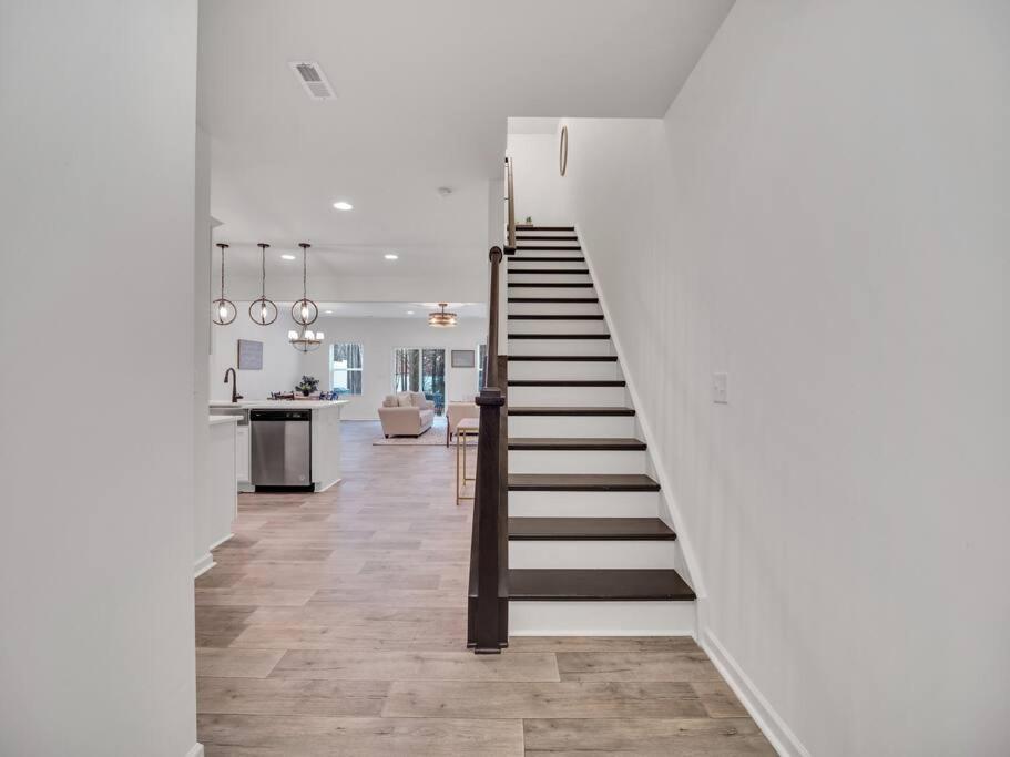 Gorgeous New Townhome/Charlotte! Ngoại thất bức ảnh