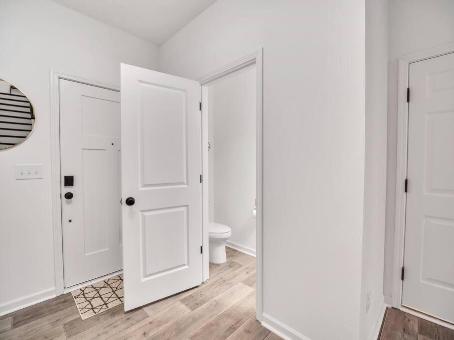 Gorgeous New Townhome/Charlotte! Ngoại thất bức ảnh
