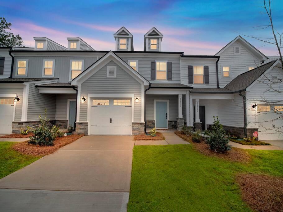 Gorgeous New Townhome/Charlotte! Ngoại thất bức ảnh